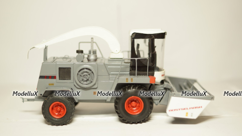 Дон 680 комбайн серый, Modellux 1:43