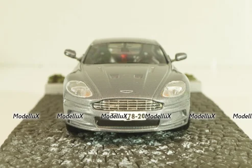 Aston Martin DBS from movie "Casino Royale" 2006, silver, James Bond Modellauto Collection #5, Altaya 1:43