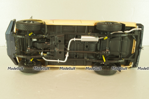 Toyota Land Cruiser 60 1981, beige, w/roof rack + (08956XBE), KYO8956XE, Kyosho 1:18