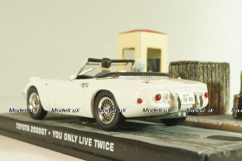 Toyota 2000 GT from movie "You only live twice" 1967, white, James Bond Modellauto Collection #7, Altaya 1:43