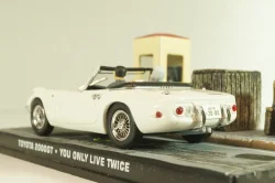 Toyota 2000 GT from movie "You only live twice" 1967, white, James Bond Modellauto Collection #7, Altaya 1:43