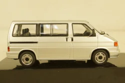 Volkswagen T4 Caravelle 1990 Silver, CLC429, IXO 1:43