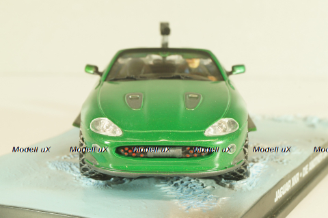 Jaguar XKR from movie "Die another day" 2002, green, James Bond Modellauto Collection №6, Altaya 1:43