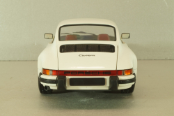 Porsche 911 Carrera Coupe 3.2 1983, white, 100063024, Minichamps 1:18
