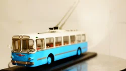 ЗИУ 5 голубой, Classicbus 04006C 1:43