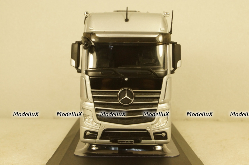Mercedes Actros MP4 Silver, TR124, IXO 1:43