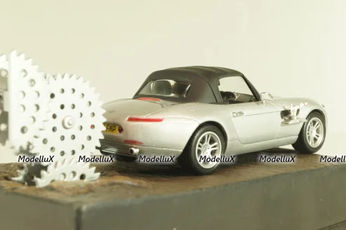 BMW Z8 from movie "The world is not enough" 1999, silver, James Bond Modellauto Collection №4 , Altaya 1:43