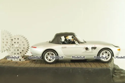 BMW Z8 from movie "The world is not enough" 1999, silver, James Bond Modellauto Collection №4 , Altaya 1:43