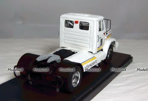 Mercedes Actros MP4 Silver, TR124, IXO 1:43