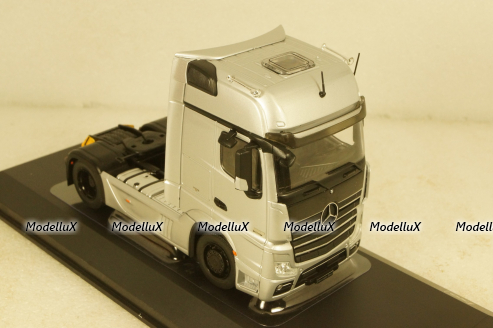 Mercedes Actros MP4 Silver, TR124, IXO 1:43
