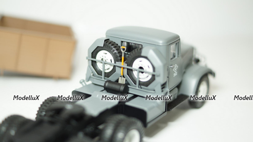 Mercedes Actros MP4 Silver, TR124, IXO 1:43