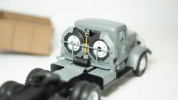 Mercedes Actros MP4 Silver, TR124, IXO 1:43