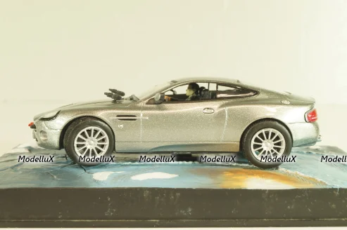 Aston Martin V12 Vanquish from movie "Die another day" 2002, silver, James Bond Modellauto Collection №2, Altaya 1:43