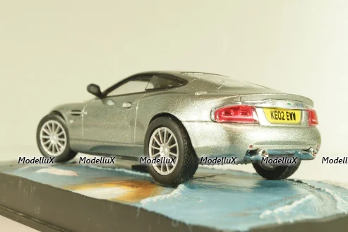 Aston Martin V12 Vanquish from movie "Die another day" 2002, silver, James Bond Modellauto Collection №2, Altaya 1:43