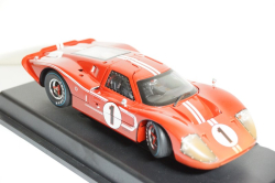 Ford GT40 MK4 Winner Le Mans Gurney/Foyt 1967 Shelby Collectibles 1:18