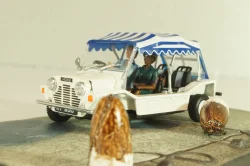 Mini Moke from movie "Live and let die" 1973, white, James Bond Modellauto Collection #24, Altaya 1:43