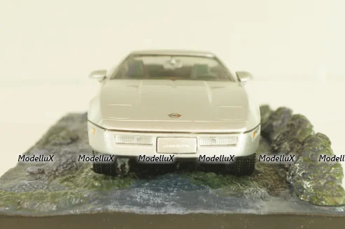 Chevrolet Corvette (C4) from movie "A view to a kill" 1985, silver, James Bond Modellauto Collection #37, Altaya 1:43