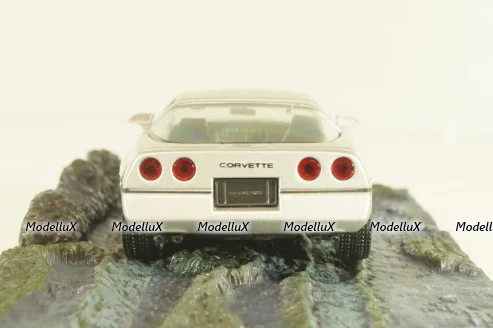 Chevrolet Corvette (C4) from movie "A view to a kill" 1985, silver, James Bond Modellauto Collection #37, Altaya 1:43