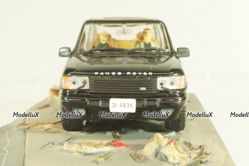 Range Rover (P38) from movie "Tomorrow never dies" 1997, black, James Bond Modellauto Collection #34, Altaya 1:43