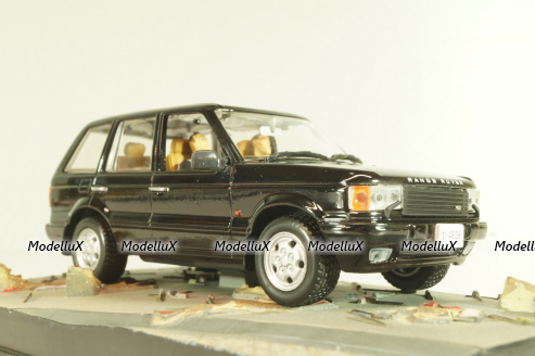 Range Rover (P38) from movie "Tomorrow never dies" 1997, black, James Bond Modellauto Collection #34, Altaya 1:43