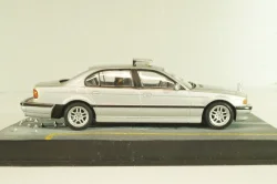 BMW 750iL (E38) from movie "Tomorrow never dies" 1997, silver, James Bond Modellauto Collection #15, Altaya 1:43