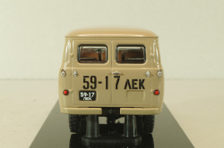 Уаз-450А, пассажирский 1965 г, 145024, DiP Models 1:43