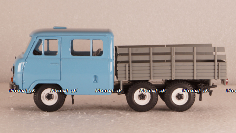 Уаз-452к голубой/серый, Агат 1:43