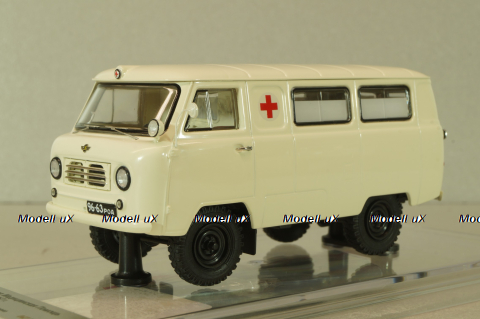 Уаз-450А, Скорая Медицинская Помощь (интерьер гражданской скорой) 1960 г, 145023, DiP Models 1:43