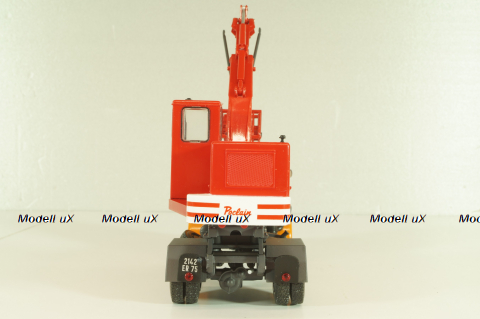 Saviem 4x4 truck with a hydraulic excavator "Poclain" 1957, orange/red, Les Plus Mythiques Saviem #3, Deagostini 1:43