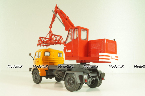 Saviem 4x4 truck with a hydraulic excavator "Poclain" 1957, orange/red, Les Plus Mythiques Saviem #3, Deagostini 1:43