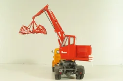Saviem 4x4 truck with a hydraulic excavator "Poclain" 1957, orange/red, Les Plus Mythiques Saviem #3, Deagostini 1:43