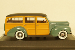 Ford De Luxe 1940, green/wood, 100 years Ford Motor Company, Minichamps 1:43