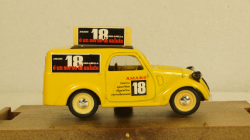 Fiat 500E Belvedere 1951, Brumm 1:43