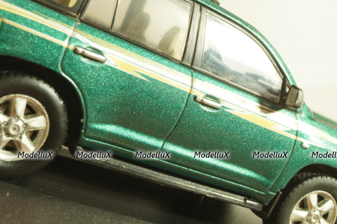 Toyota Land Cruiser 200 VRX V8 2010, green, JC232C, J-Collection 1:43 №2