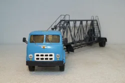 Маз-504 Седельный тягач + Полуприцеп Панелевоз, Киммерия 1:43