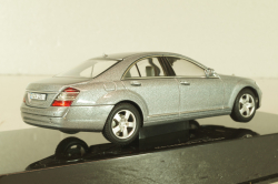 Mercedes S 500 (W221) 2006, grey, B66962221, Autoart 1:43
