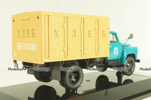 ГЗСА-3704 фургон "хлеб" на шасси Газ-52-01 1969 г., синий/бежевый, 105216, DiP Models 1:43