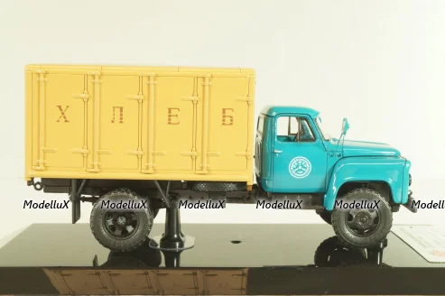 ГЗСА-3704 фургон "хлеб" на шасси Газ-52-01 1969 г., синий/бежевый, 105216, DiP Models 1:43