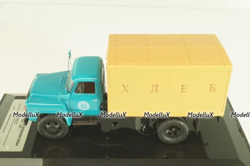ГЗСА-3704 фургон "хлеб" на шасси Газ-52-01 1969 г., синий/бежевый, 105216, DiP Models 1:43