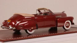 Cadillac Series 62 Convertible sedan open 1941, maroon, GIM 021A, GIM 1:43