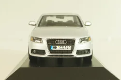 Audi A4 3.2 quattro (B8) sedan 2008, silver, 5010704113, Minichamps 1:43