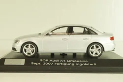 Audi A4 3.2 quattro (B8) sedan 2008, silver, 5010704113, Minichamps 1:43