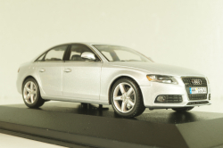 Audi A4 3.2 quattro (B8) sedan 2008, silver, 5010704113, Minichamps 1:43