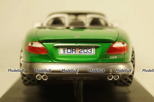 Jaguar XKR Roadster  James Bond 007 Die Another day, 33850 Joy Ride 1:18
