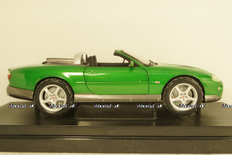 Jaguar XKR Roadster  James Bond 007 Die Another day, 33850 Joy Ride 1:18