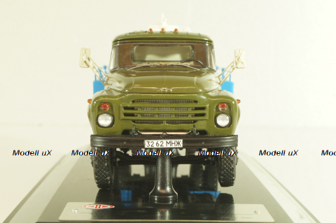 АЦПТ-4,1 автомобиль-цистерна "Молоко"  на шасси Зил-130 1986 г., хаки/берый, 113019, DiP Models 1:43