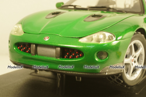 Jaguar XKR Roadster  James Bond 007 Die Another day, 33850 Joy Ride 1:18