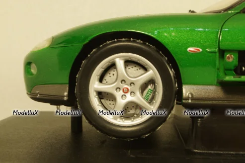 Jaguar XKR Roadster  James Bond 007 Die Another day, 33850 Joy Ride 1:18