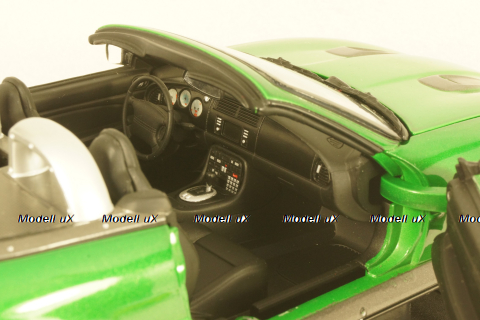 Jaguar XKR Roadster  James Bond 007 Die Another day, 33850 Joy Ride 1:18