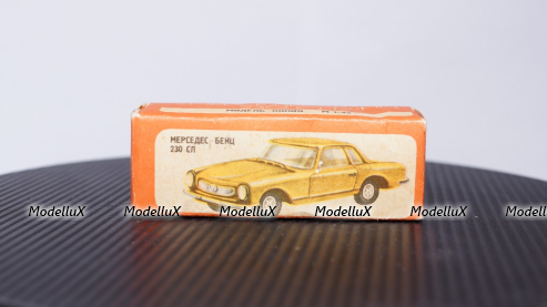 Mercedes 230SL, в коробке 